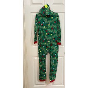 Cat & Jack Christmas pajama Size 12
